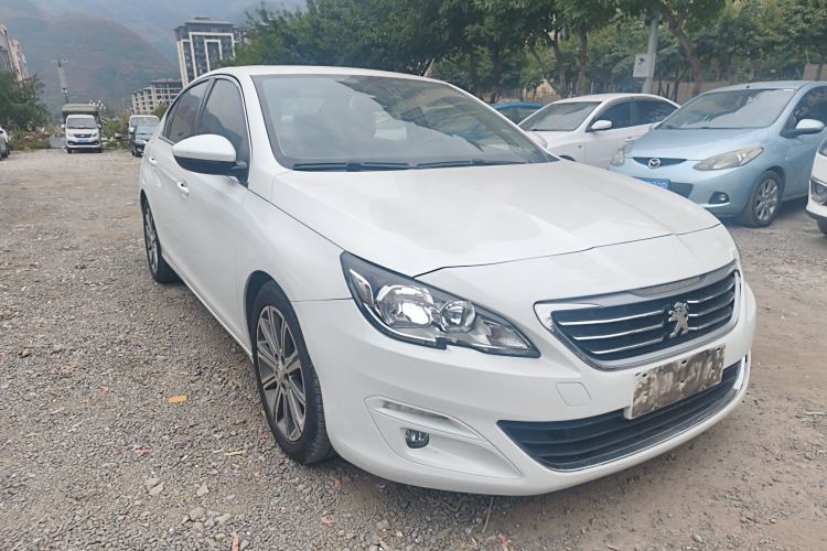 标致408 2014款 1.8L 自动豪华版车身外观3