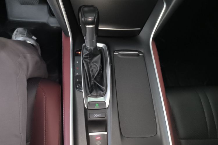 本田 英仕派 2022款 260TURBO 精悦版中控内饰18