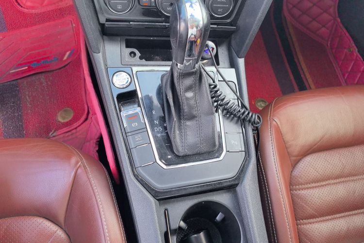 大众 凌渡 2015款 280TSI DSG豪华版中控内饰18