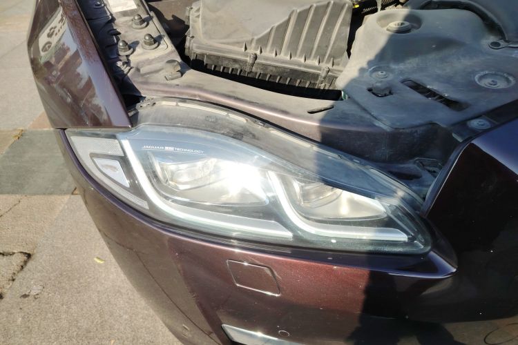 捷豹XJ 2016款 XJL 3.0 SC 四驱全景商务版车身外观8