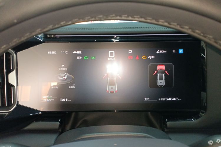 方程豹 豹8 2025款 智勇旗舰版 6座局部细节14