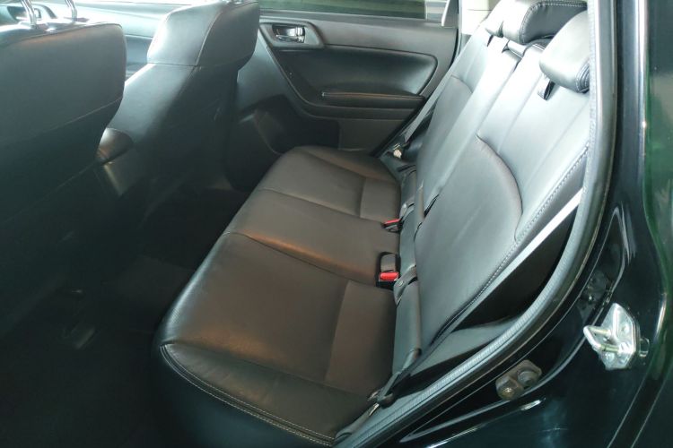 斯巴鲁 森林人 2013款 2.5i 自动精英版中控内饰21