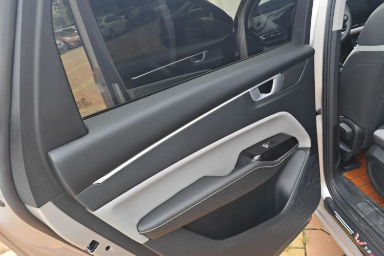 五菱汽车 五菱凯捷 2020款 1.5T 手动精英型中控内饰49