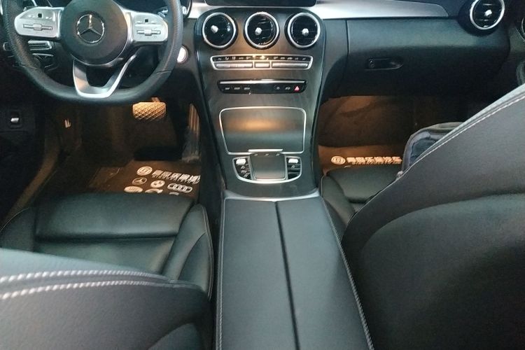 奔驰C级 2020款 改款 C 200 L 时尚型运动版中控内饰18