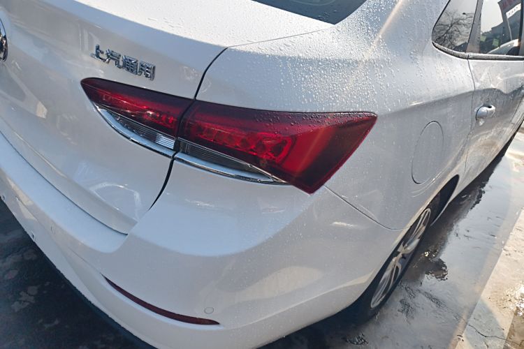 别克 英朗 2019款 18T 自动互联精英型 国VI车身外观9