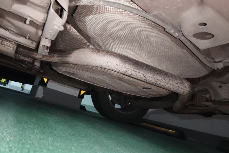 别克 君威 2011款 2.0L 舒适版局部细节9003