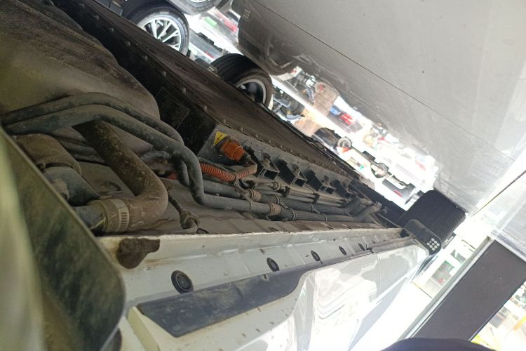 蓝电E5 PLUS 2025款 165km 长续航版PLUS 7座局部细节9002