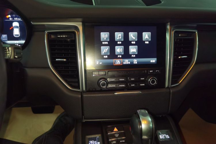 保时捷 2017款  Macan 2.0T中控内饰16