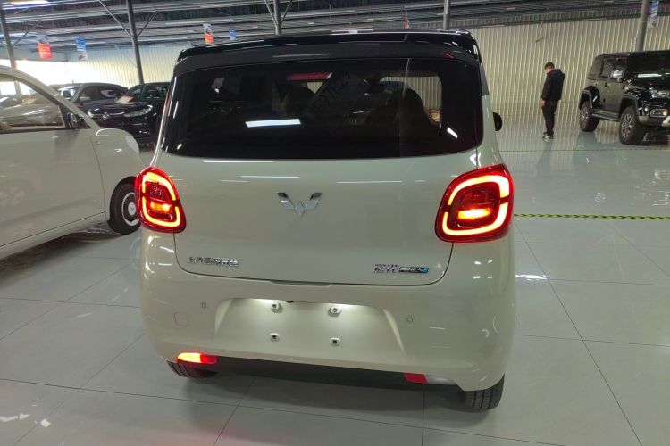 五菱汽车 宏光MINIEV 2025款 四门版 臻享+款车身外观6