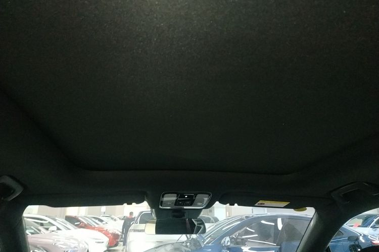 理想汽车 理想ONE 2021款 增程6座版中控内饰22