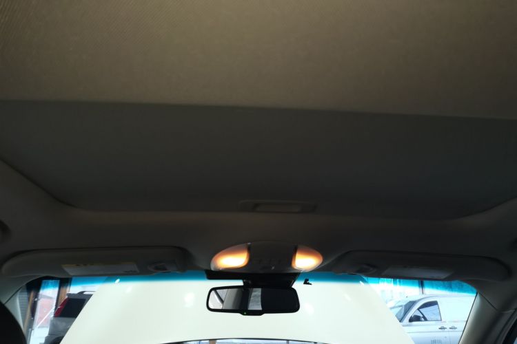 英菲尼迪Q70 2019款 Q70L 2.0T 精英版 PLUS中控内饰22