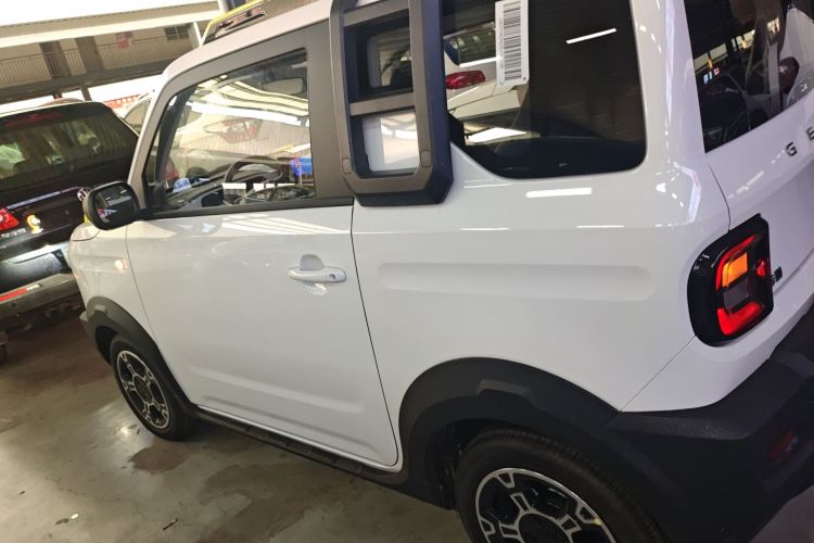 吉利银河 2025款 210km 熊猫骑士车身外观4