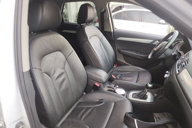 奥迪Q3 2016款 35 TFSI quattro 全时四驱风尚型局部细节41