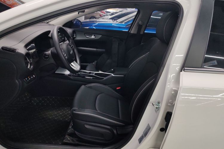 起亚K3 2024款 1.5L CVT舒适优享版局部细节19