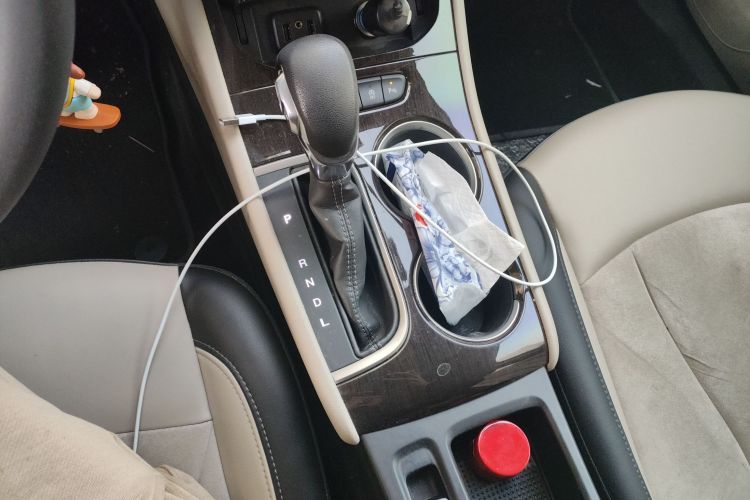 别克 威朗 2018款 三厢 15S 自动领先型中控内饰18