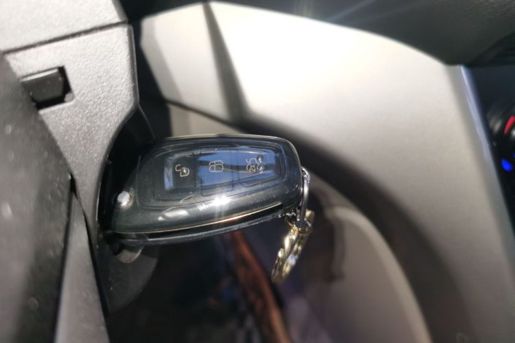 福特 翼虎 2013款 1.6L GTDi 四驱精英型中控内饰11