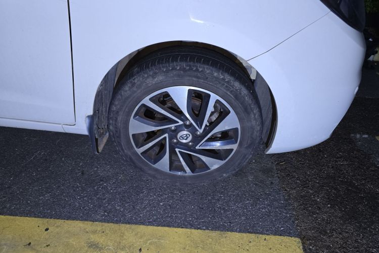 长安凯程 长安欧尚A600 2016款 1.5L 手动豪华型7座车身外观10