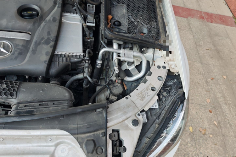 奔驰C级 2017款 C 200 L 运动版局部细节9007