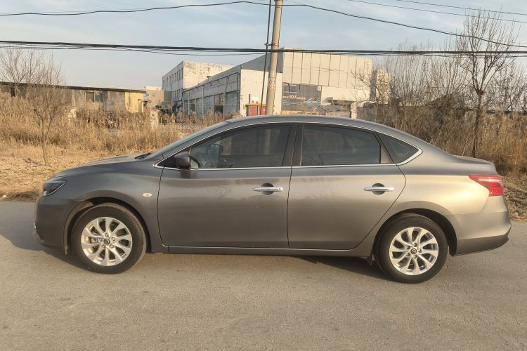 日产 轩逸 2022款 经典 1.6XL CVT豪华版车身外观4