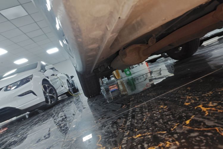 比亚迪 宋 2021款 经典版 1.5T 手动豪华型局部细节9001