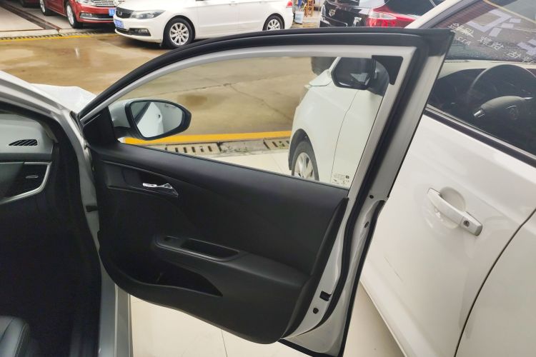 雪佛兰 科沃兹 2019款 320 自动欣悦版中控内饰42