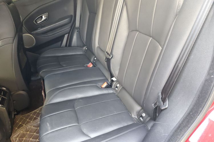 路虎 揽胜极光 2018款 240PS SE 智耀版中控内饰21