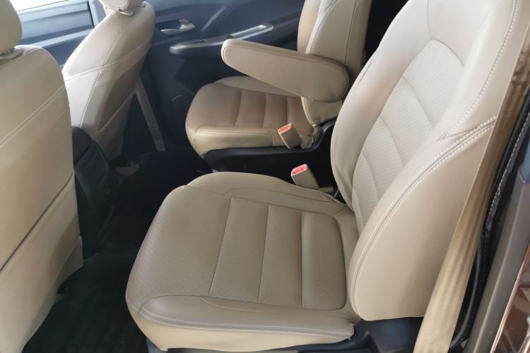 五菱汽车 五菱宏光 2018款 1.5L S舒适型L2B中控内饰7004