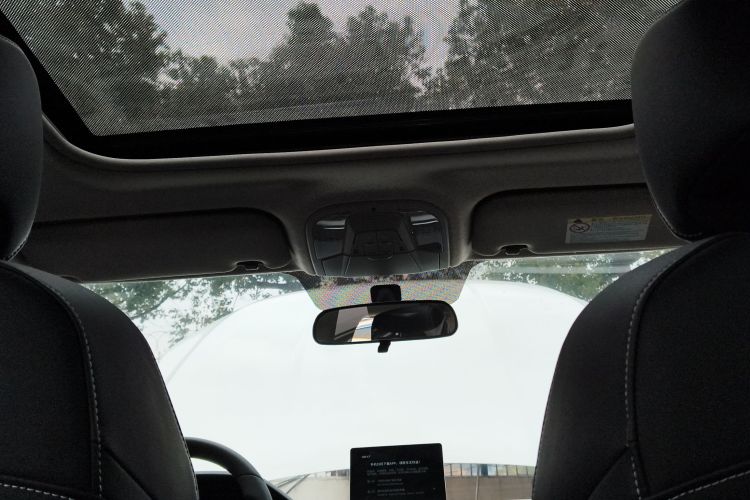 比亚迪 秦 2019款 1.5L 自动尊贵型中控内饰22