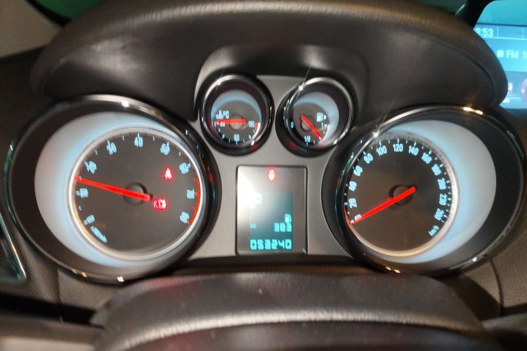 别克 昂科拉 2014款 1.4T 自动两驱都市精英型中控内饰14