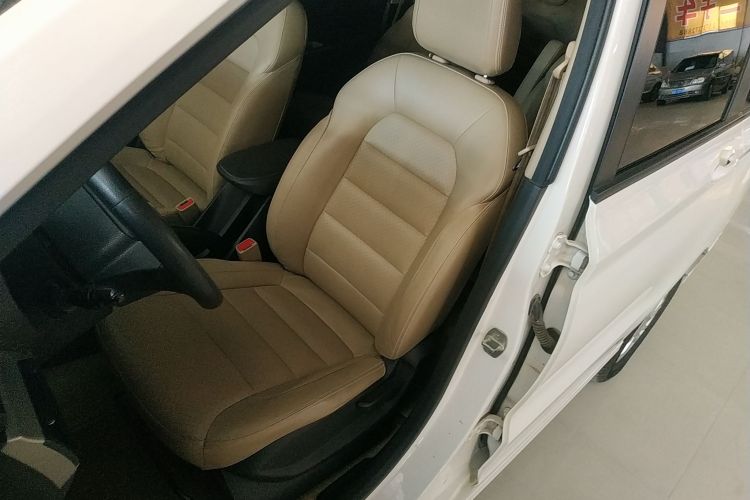 五菱汽车 五菱宏光 2018款 1.5L S舒适型L2B中控内饰19