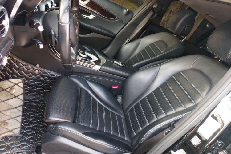 奔驰C级 2017款 改款 C 180 L 时尚型中控内饰19