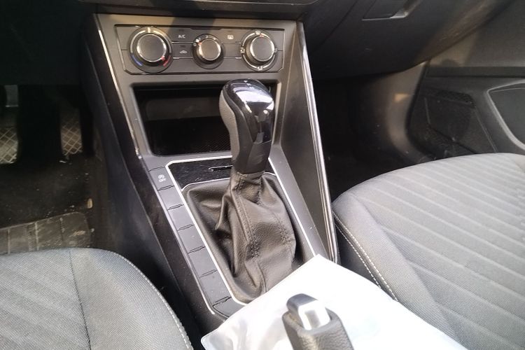 大众 朗逸 2023款 新锐 1.5L 自动新逸版中控内饰18