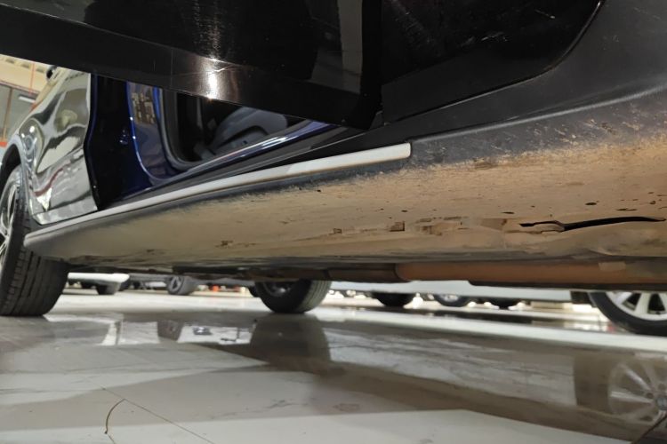 奔驰GLC 2020款 GLC 260 L 4MATIC 动感型局部细节9001