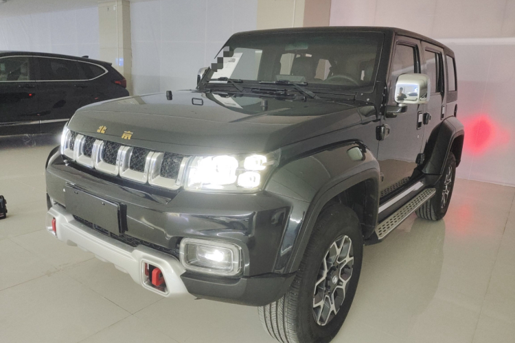 北京BJ40 2018款 PLUS 2.3T 自动四驱尊享版 国V车身外观1