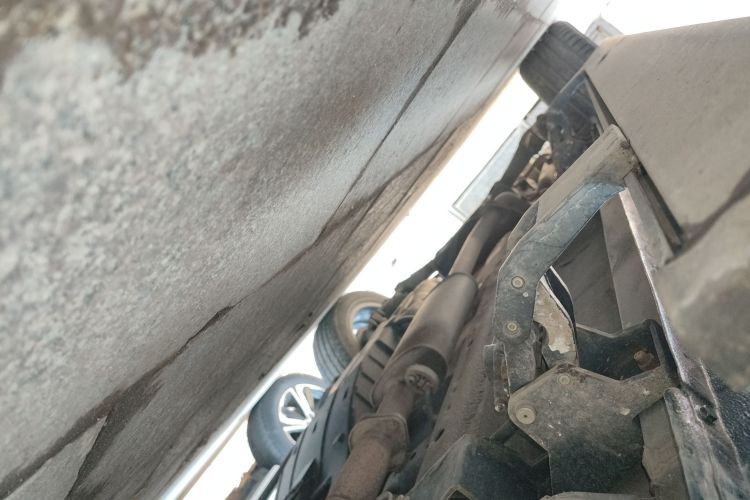 魏牌 VV6 2020款 2.0T 两驱智享+局部细节9001