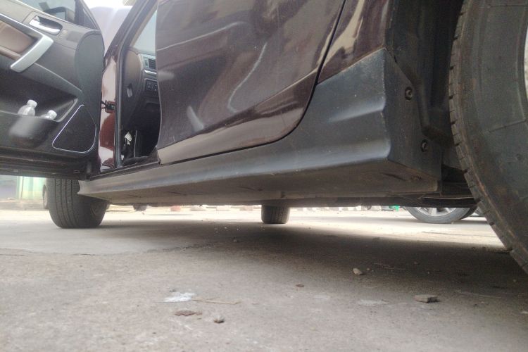 吉利汽车 帝豪 2017款 两厢RS百万款 1.5L CVT向上版局部细节9002