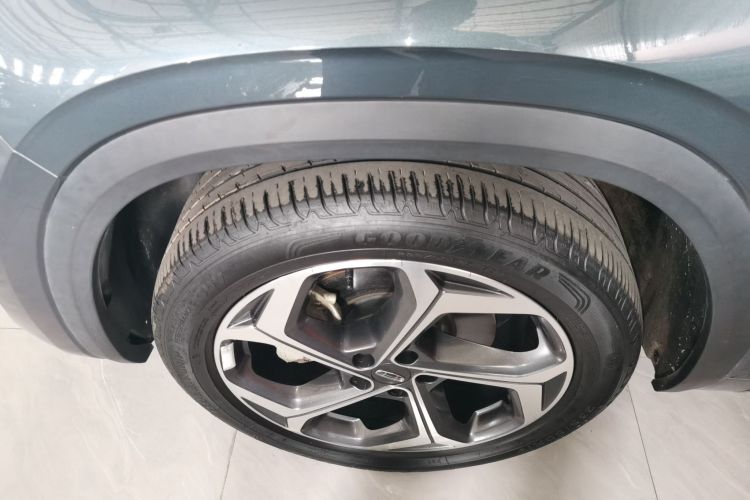 吉利汽车 星越L 2021款 2.0TD DCT EVO两驱尊贵型车身外观35