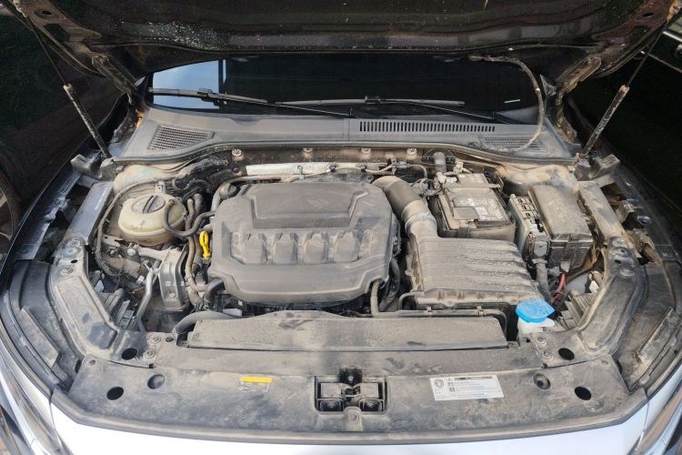 大众 帕萨特 2024款 380TSI 龙腾版机舱底盘24