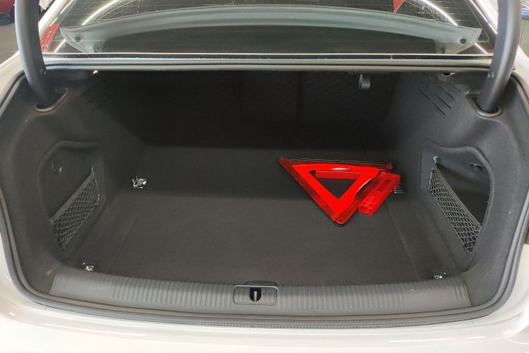 奥迪A4L 2024款 40 TFSI 豪华动感型局部细节23