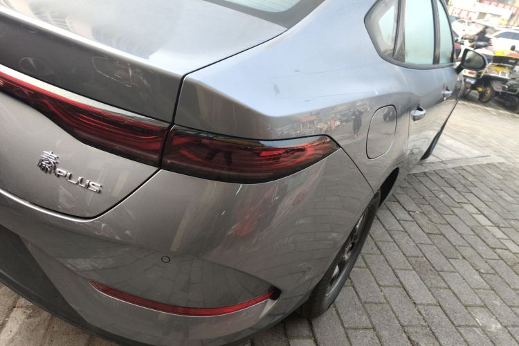 比亚迪 秦PLUS 2025款 DM-i 智驾版 55KM领先型车身外观9