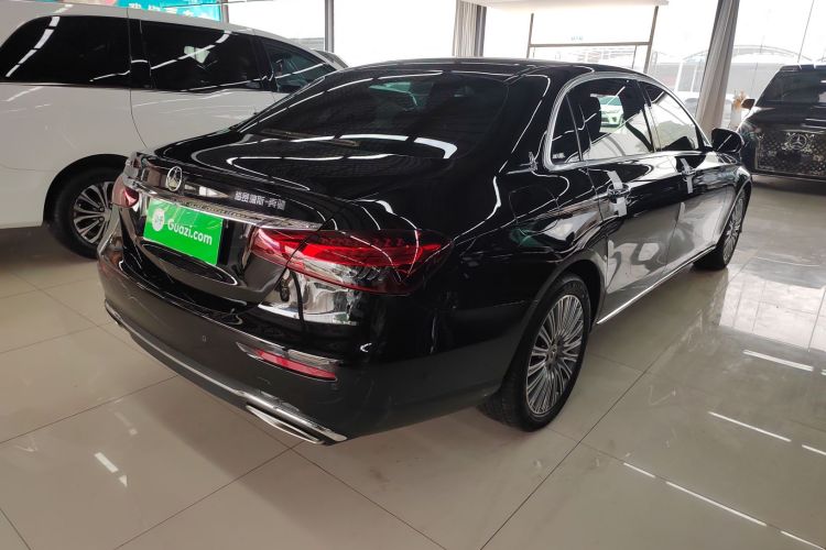 奔驰E级 2023款 改款 E 300 L 时尚型车身外观7