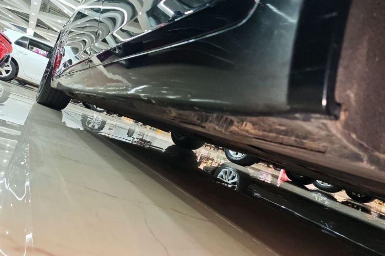 宝马7系 2014款 730Li 臻享型局部细节9002