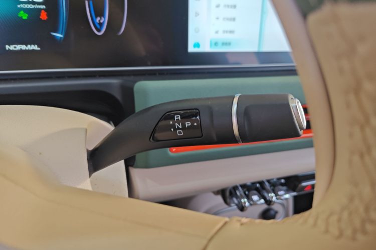 欧拉好猫 2023款 401km标准续航 豪华型 磷酸铁锂中控内饰18