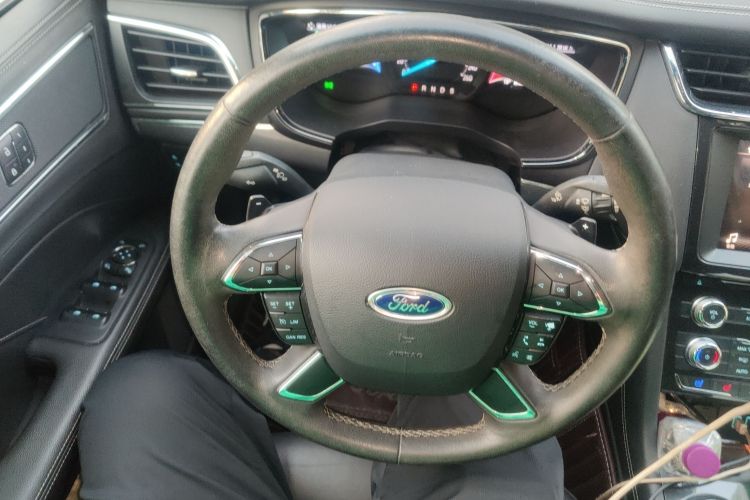 福特 金牛座 2017款 EcoBoost 245 时尚型中控内饰13