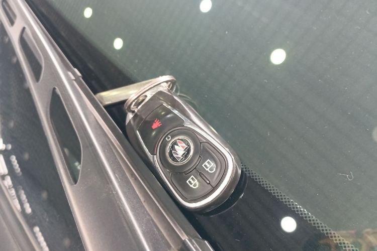 别克GL8 2022款 陆上公务舱 652T 舒适型中控内饰7001