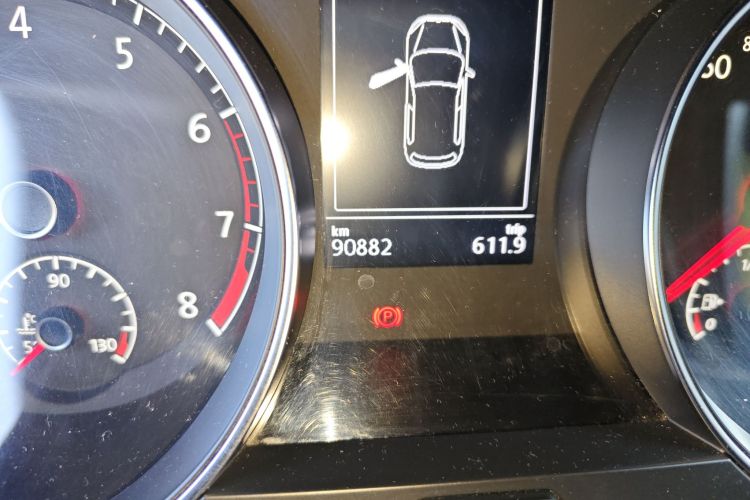 大众 高尔夫 2016款 1.4TSI 自动R-Line中控内饰15