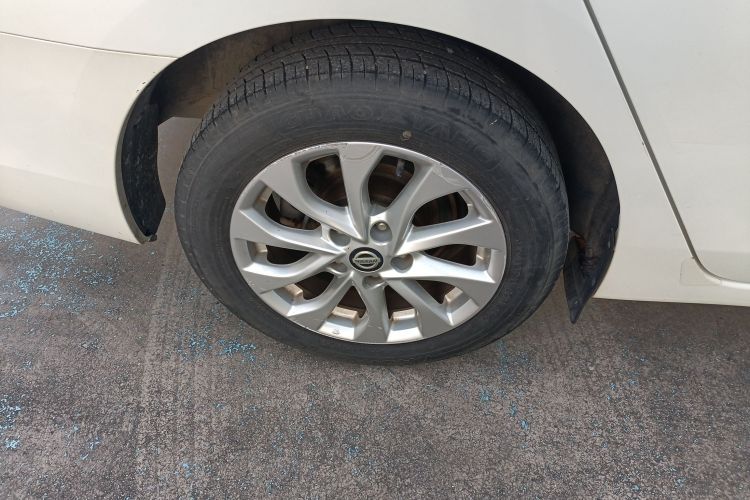 日产 轩逸 2018款 1.6XV CVT尊享版车身外观6007