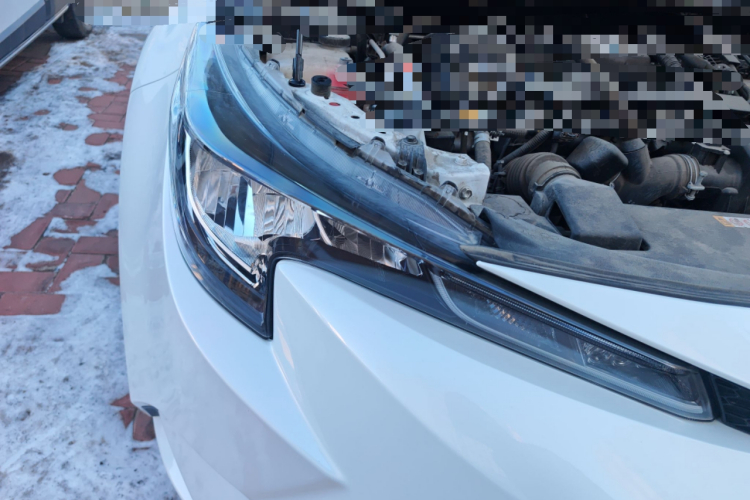 丰田 雷凌 2021款 双擎 1.8H E-CVT豪华版车身外观8