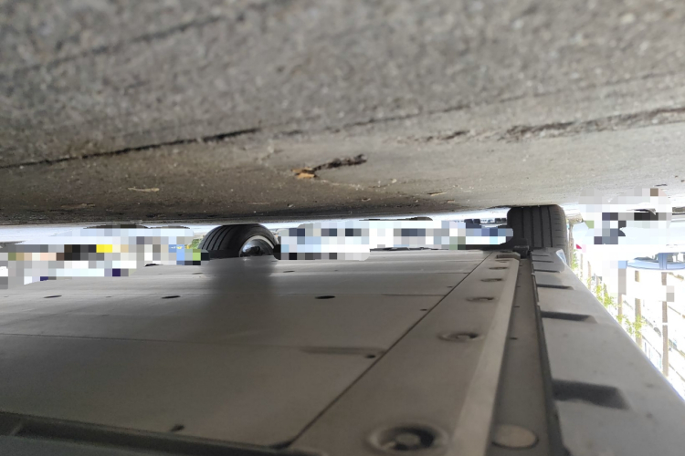 极氪001 2023款 WE版 100kWh局部细节9001