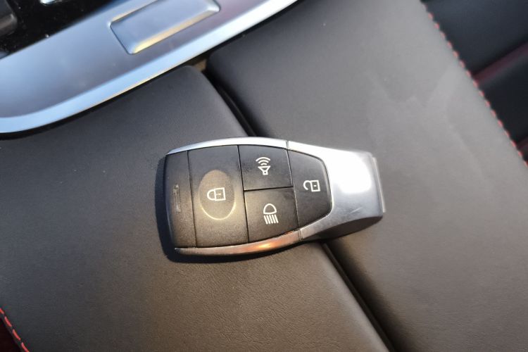 北京BJ40 2020款 2.0T 自动四驱致敬2020版侠客型中控内饰7001